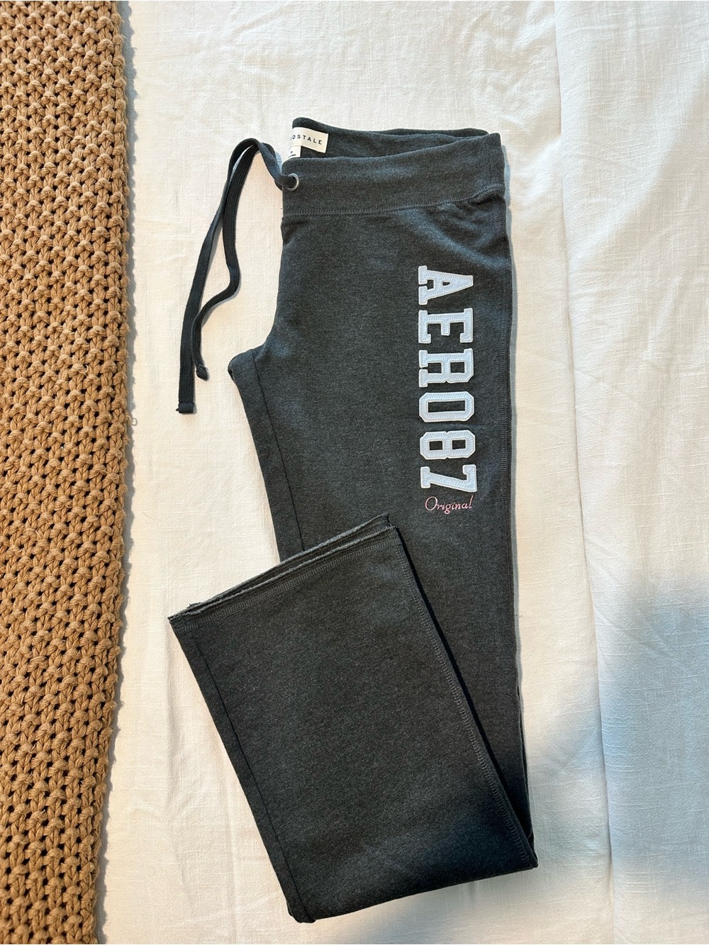 Aeropostale Charcoal Gray Straight Leg Sweatpants